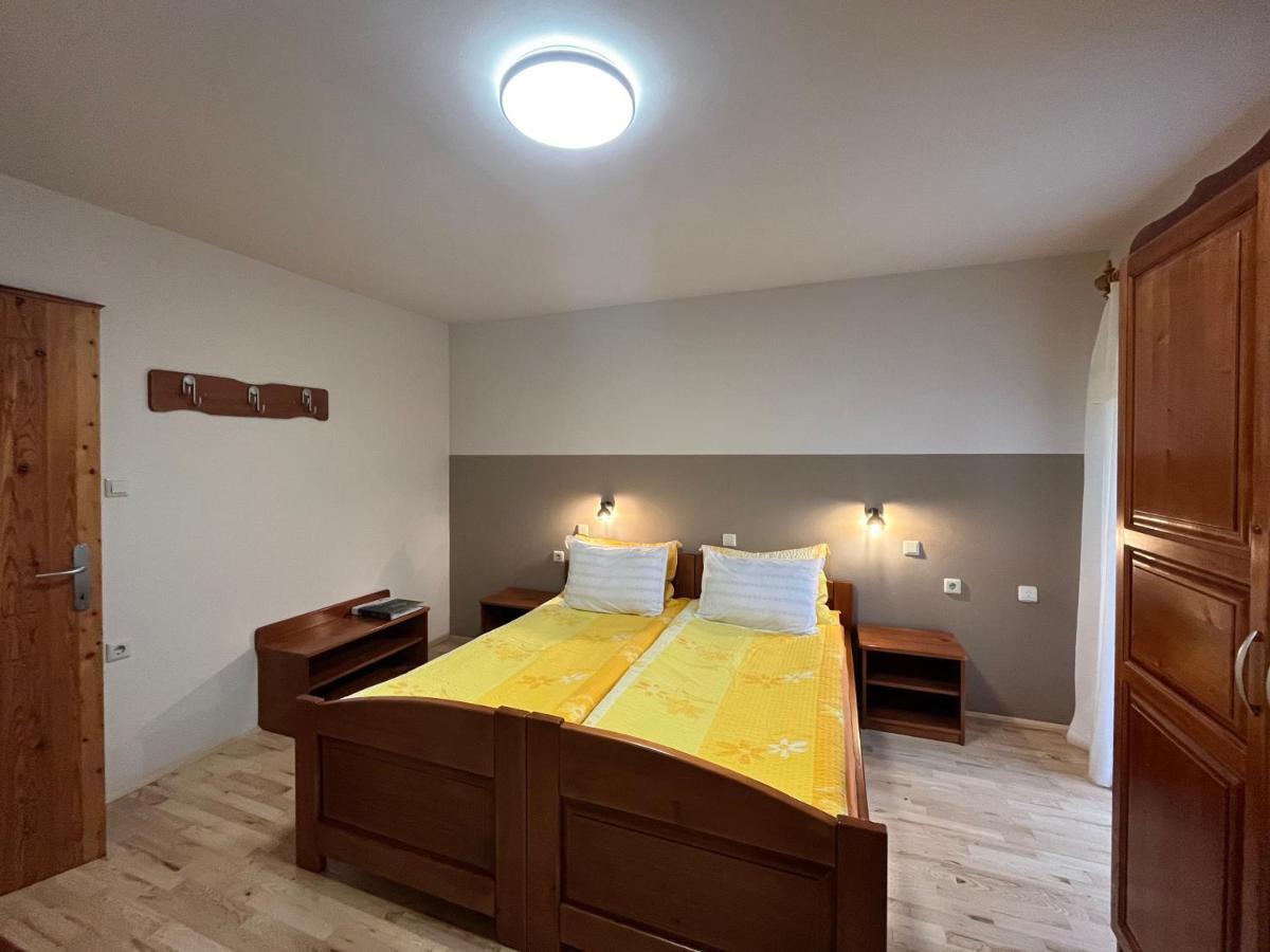 Na Logu - Farm Stay Ambroz Gregorc Solcava Exterior photo